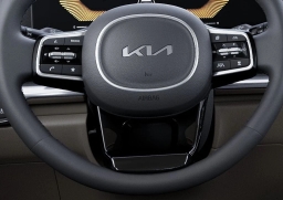 Kia Carnival LXS FWD 2026
