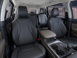 Kia Carnival LXS FWD 2026