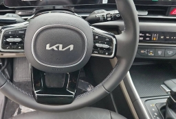 Kia Carnival LXS FWD 2026