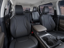 Kia Carnival LXS FWD 2026