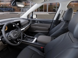 Kia Carnival LXS FWD 2026