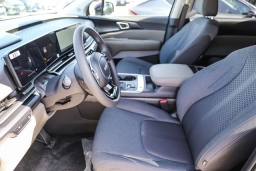 Kia Carnival LX FWD 2026