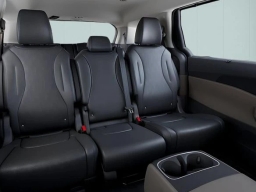 Kia Carnival EX FWD 2026