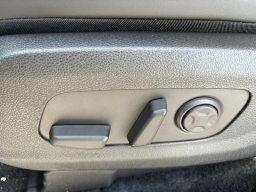 Kia Carnival EX FWD 2026