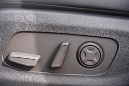 Kia Carnival EX FWD 2026