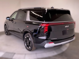 Kia Carnival EX FWD 2026