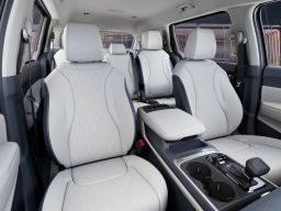Kia Carnival EX FWD 2026
