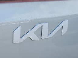Kia Carnival EX FWD 2026
