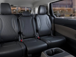 Kia Carnival EX FWD 2026