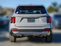 Kia Carnival EX FWD 2026