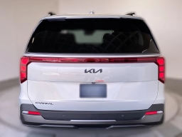Kia Carnival EX FWD 2027