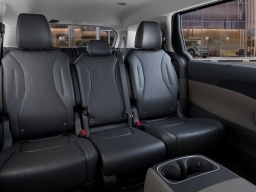 Kia Carnival Hybrid EX FWD 2026