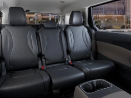 Kia Carnival Hybrid EX FWD 2026