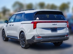 Kia Carnival SX FWD 2026