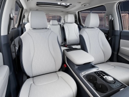 Kia Carnival Hybrid SX FWD 2026
