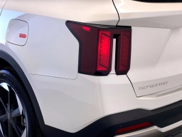 Kia Sorento Hybrid EX FWD 2026