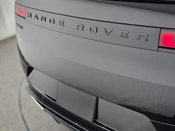Land Rover Range Rover Sport Dynamic SE P460e 2026