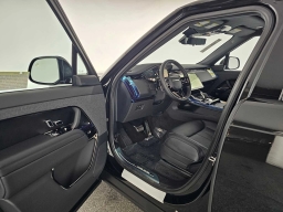 Land Rover Range Rover Sport Dynamic SE P460e 2026