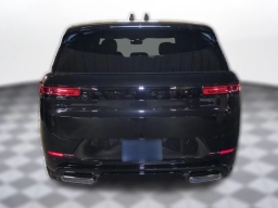 Land Rover Range Rover Sport Dynamic SE P460e 2026