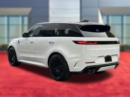 Land Rover Range Rover Sport SV P635 2026