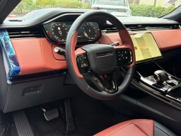 Land Rover Range Rover Sport SV P635 2026