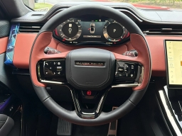 Land Rover Range Rover Sport SV P635 2026