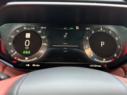 Land Rover Range Rover Sport SV P635 2026
