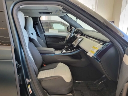 Land Rover Range Rover Sport SV P635 2026