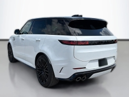Land Rover Range Rover Sport SV P635 2026
