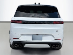 Land Rover Range Rover Sport SV P635 2026