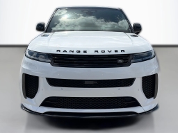 Land Rover Range Rover Sport SV P635 2026