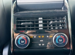 Land Rover Range Rover Sport SV P635 2026