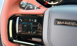 Land Rover Range Rover Sport SV P635 2026