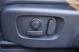 Land Rover Discovery Sport Landmark 4WD 2026
