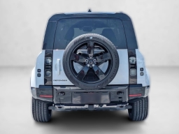 Land Rover Defender X-Dynamic SE 110 P400 2026