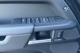 Land Rover Defender X-Dynamic SE 110 P400 2026