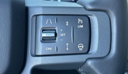 Land Rover Defender X-Dynamic SE 110 P400 2026