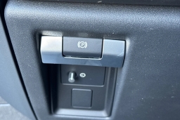 Land Rover Defender X-Dynamic SE 110 P400 2026