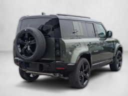 Land Rover Defender X-Dynamic SE 110 P400 2026