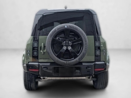 Land Rover Defender X-Dynamic SE 110 P400 2026
