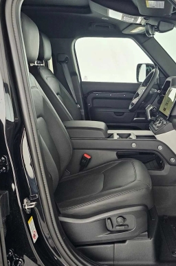 Land Rover Defender X-Dynamic SE 110 P400 2026