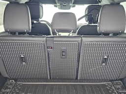 Land Rover Defender X-Dynamic SE 110 P400 2026