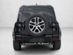 Land Rover Defender X-Dynamic SE 110 P400 2026