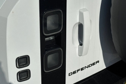 Land Rover Defender X-Dynamic SE 110 P400 2026