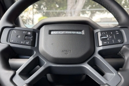 Land Rover Defender X-Dynamic SE 110 P400 2026