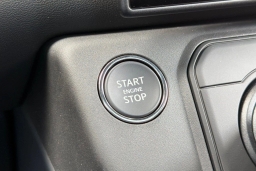 Land Rover Defender X-Dynamic SE 110 P400 2026