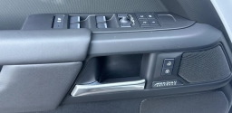 Land Rover Defender X-Dynamic SE 110 P400 2026