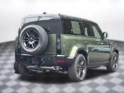 Land Rover Defender X-Dynamic SE 110 P400 2026