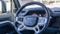 Land Rover Defender X-Dynamic SE 110 P400 2026