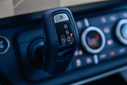 Land Rover Defender X-Dynamic SE 110 P400 2026